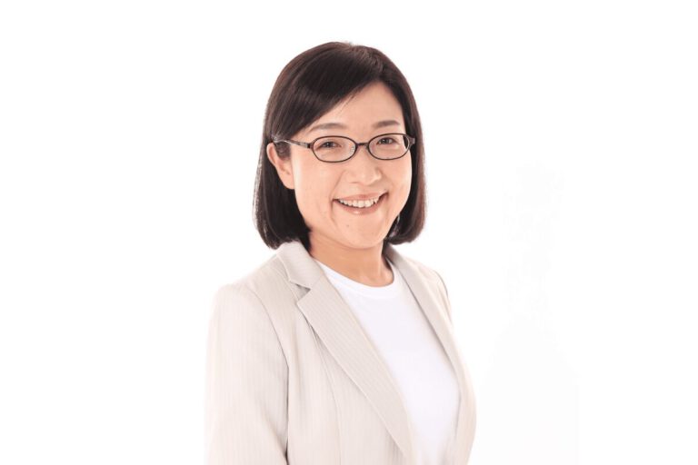 安彦和美様