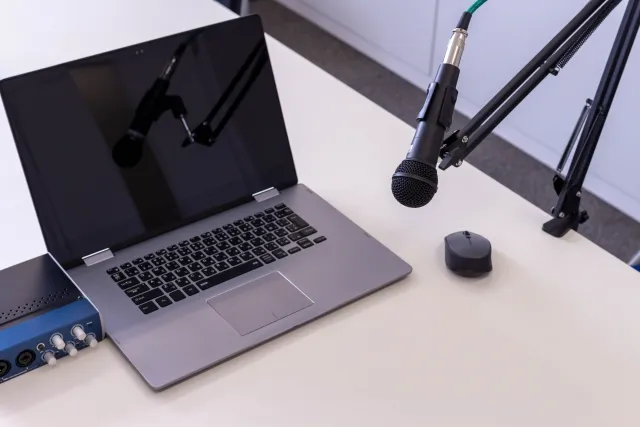 パソコンとマイク