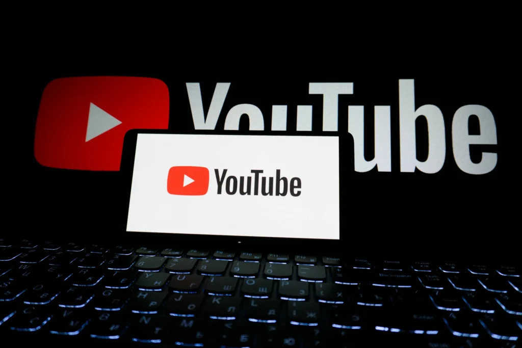 YouTubeのロゴ